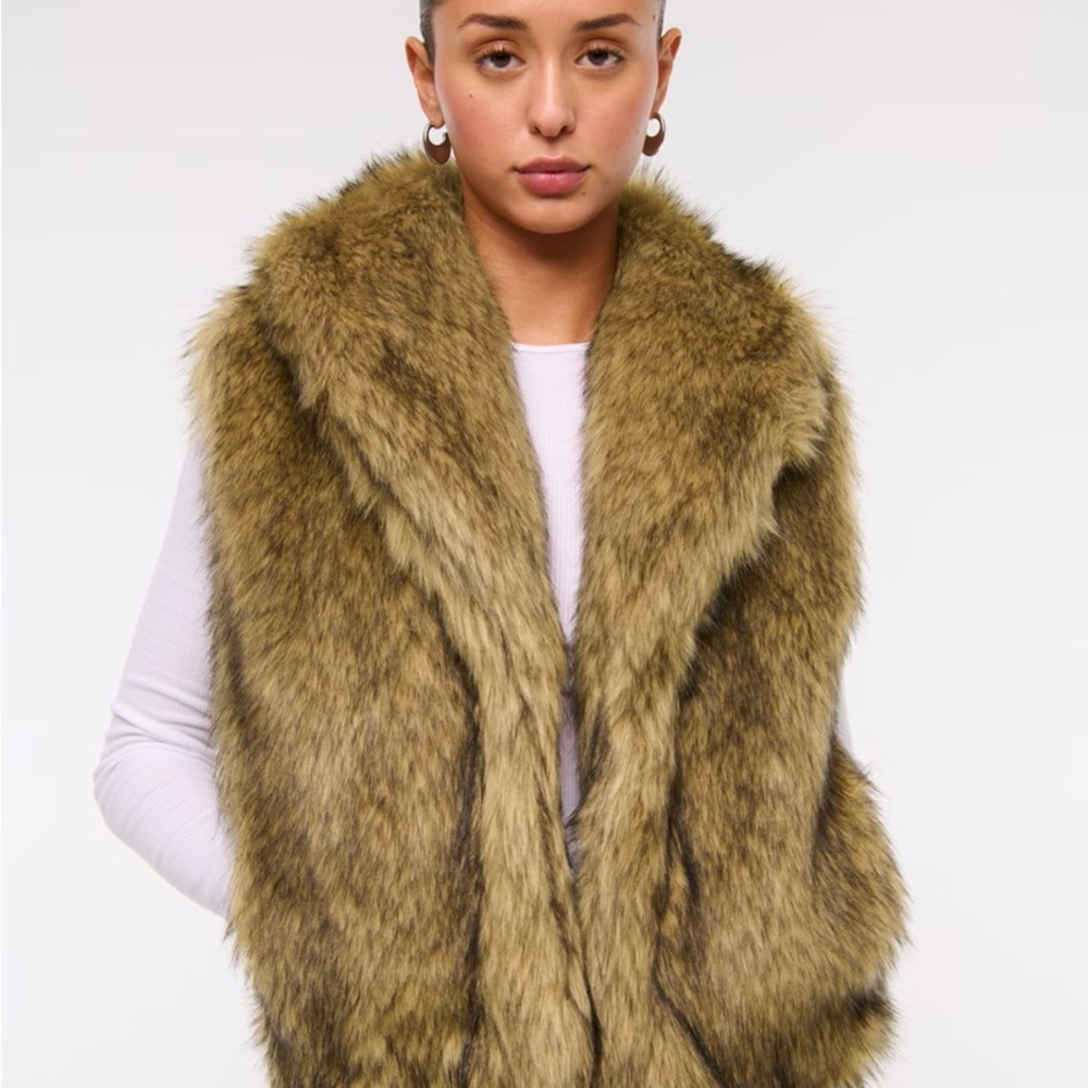 Chic Faux Fur Vest in Olive Brown